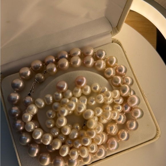 Meet your Posher, Gin - Picture 2 of 2